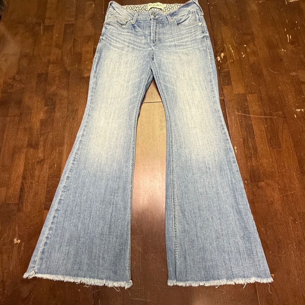 Ariat Women's R.E.A.L. Perfect Rise Regina Flare Raw Hem Jeans Size 30x31